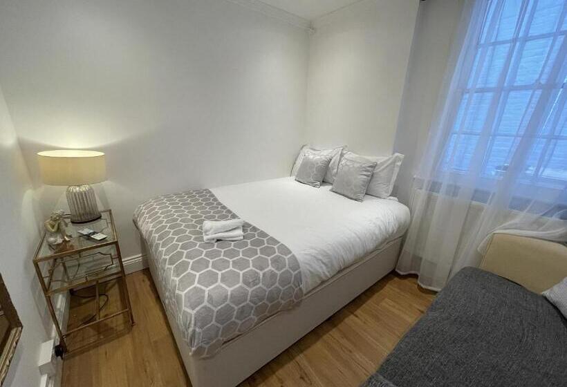 Студия Стандарт, X Hotel Brunswick Square