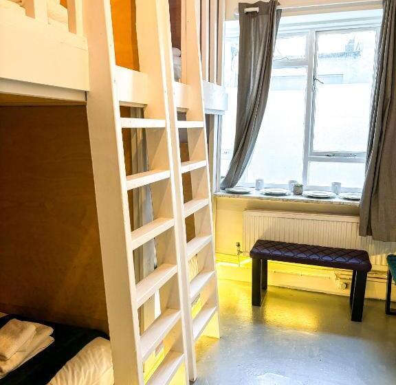 Семейное Студио, X Hotel Brunswick Square