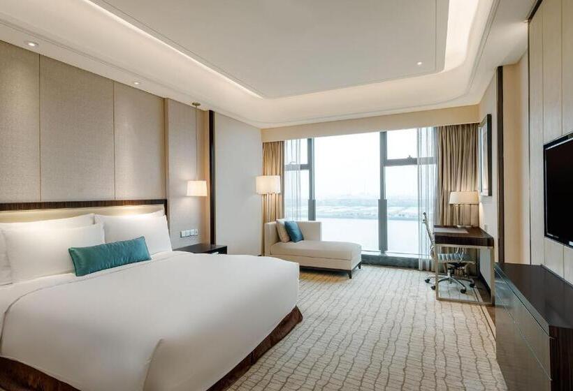 Номер Клуб, Crowne Plaza Guangzhou Zengcheng, An Ihg Hotel  Canton Fair Free Shuttle Bus