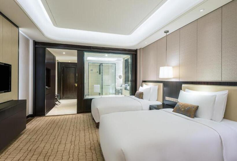 Номер Superior, Crowne Plaza Guangzhou Zengcheng, An Ihg Hotel  Canton Fair Free Shuttle Bus