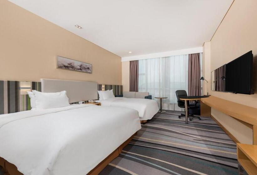 Семейный Номер, Holiday Inn Express Baoji City Centre, An Ihg
