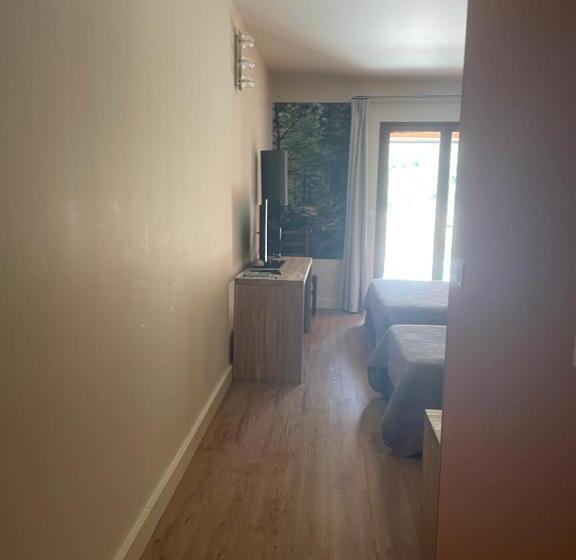 Трехместный Номер Superior, Logis Hotel Le Lonca