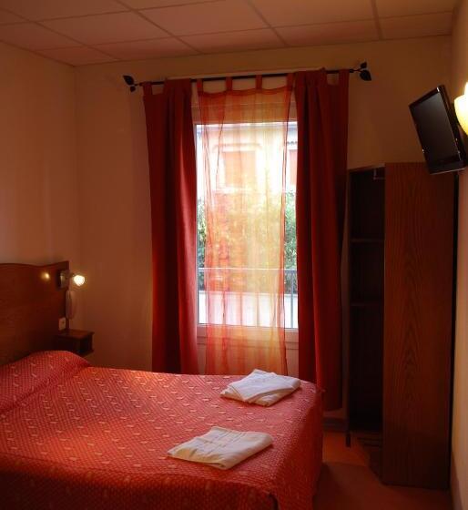 Номер Стандарт, Hôtel De L'orb