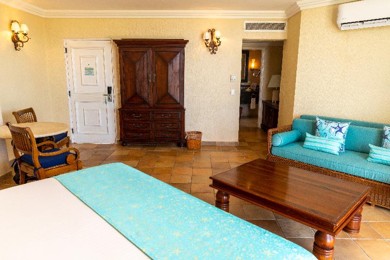 اتاق استاندارد با تخت بزرگ, Pierre Mundo Imperial Riviera Diamante Acapulco