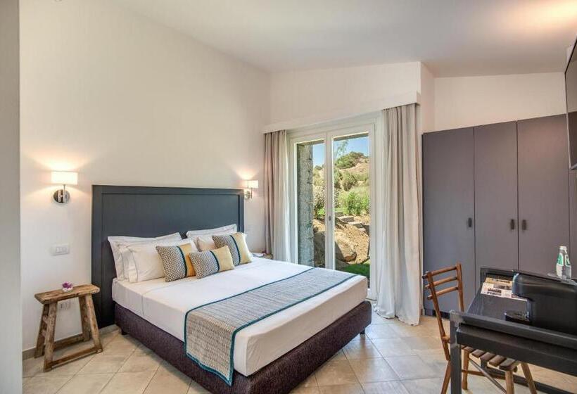 Люкс Кровать Кинг, Cala Sinzias Resort
