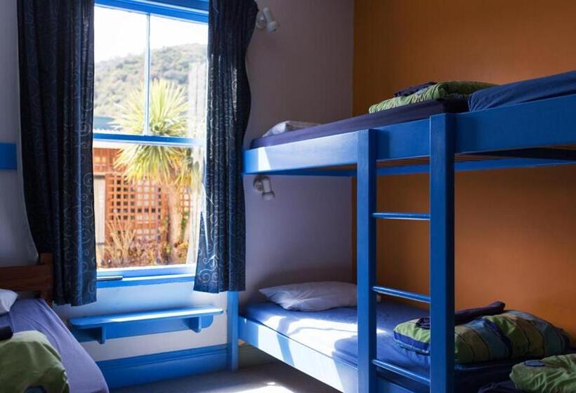 Кровать в Общей Комнате, Sequoia Lodge Backpackers