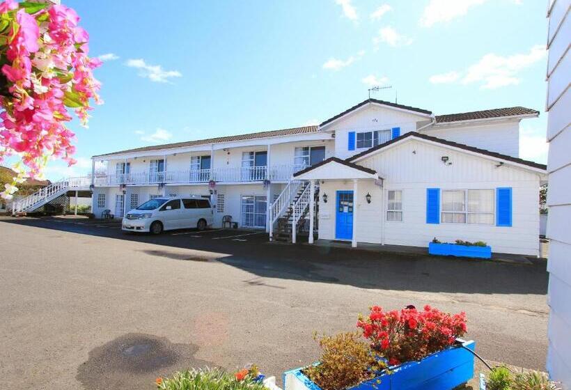 חדר סטנדרט עם מיטת קווין, Golden Glow Motel