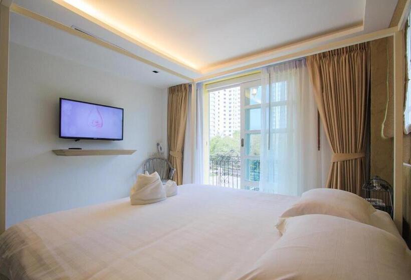 חדר משפחתי, De Pastel Hua Hin