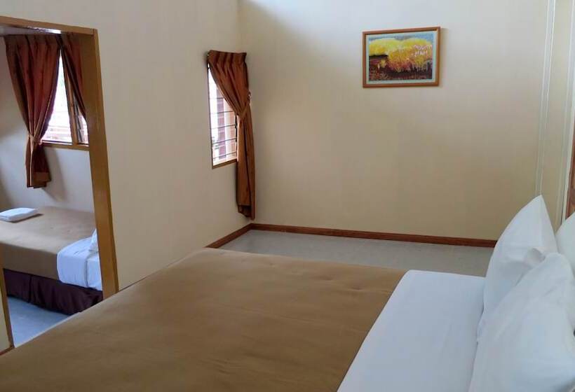 Номер Стандарт Вид на Сад, Mile 36 Lodge