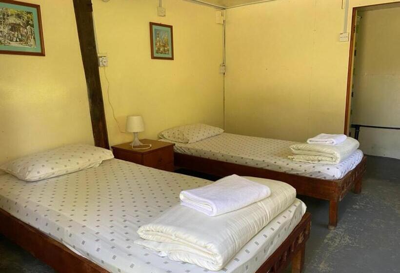 Номер Economy, Mile 36 Lodge