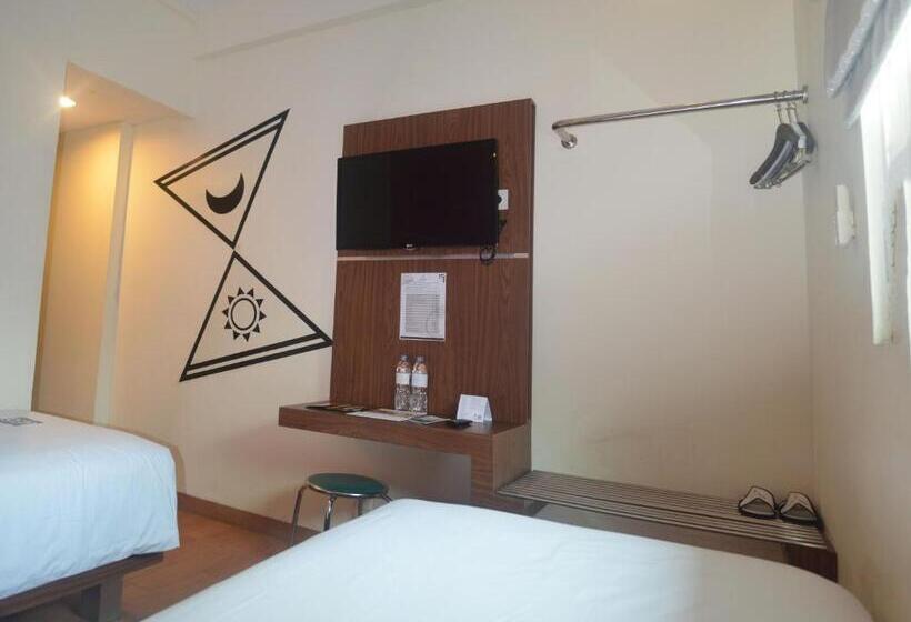 Номер Superior, World Hotel Jakarta   Bandengan