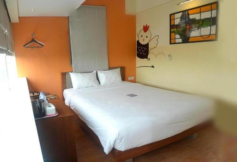 Номер Deluxe, World Hotel Jakarta   Bandengan