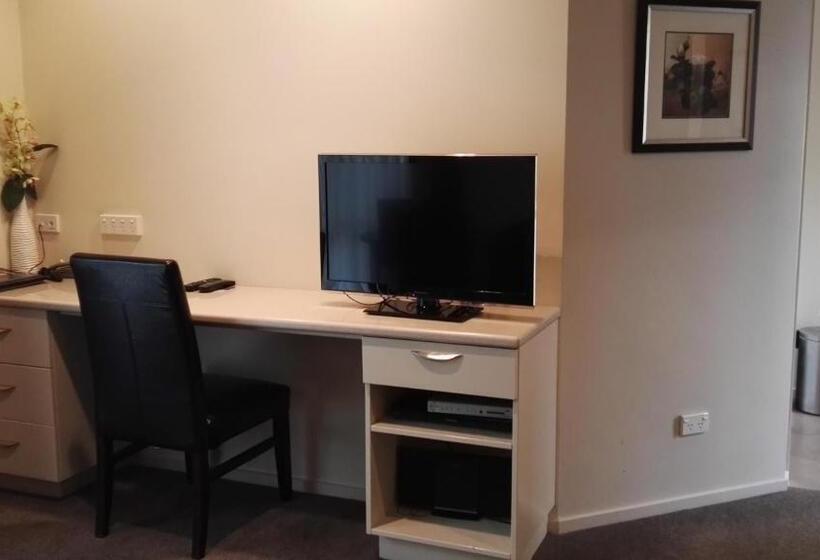 Студио Executive, Cedar Grove Motor Lodge