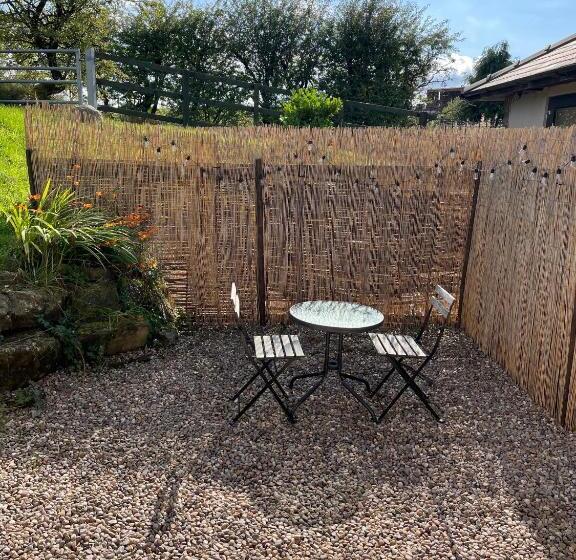 Номер Стандарт, Rossendale Holiday Cottages & Spa