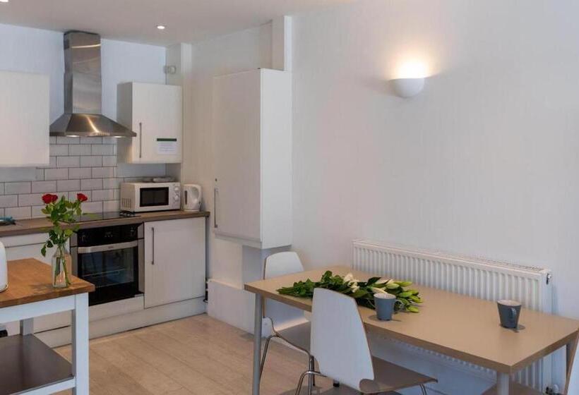 Студия Deluxe, Rossendale Holiday Cottages & Spa