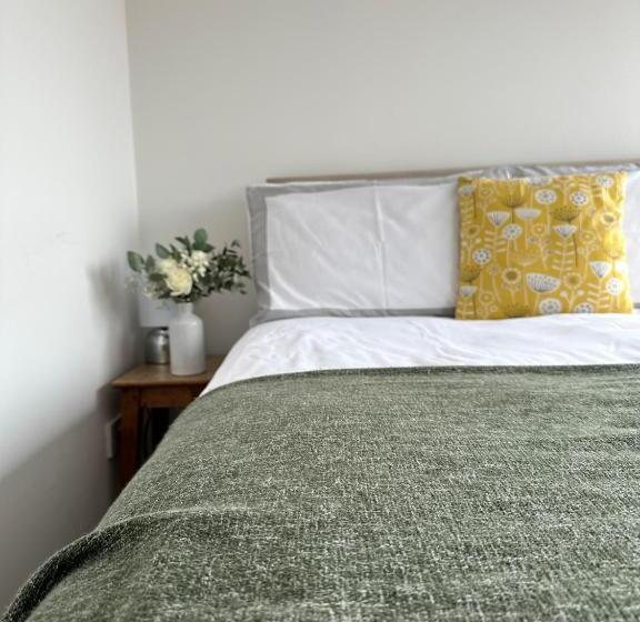 Шале 1 Спальня, Rossendale Holiday Cottages & Spa