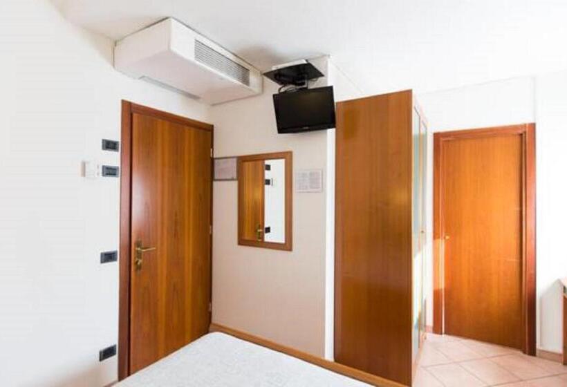 اتاق استاندارد, Albergo Cenni