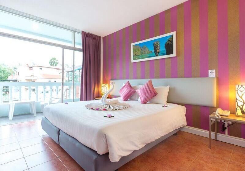 발코니 디럭스 룸, On Hotel Phuket   Sha