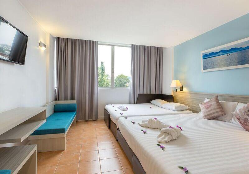 수피리어 패밀리 룸, On Hotel Phuket   Sha