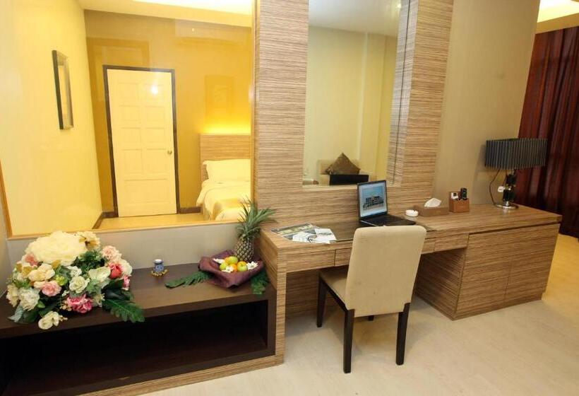 Family Suite, Uptown Imperial