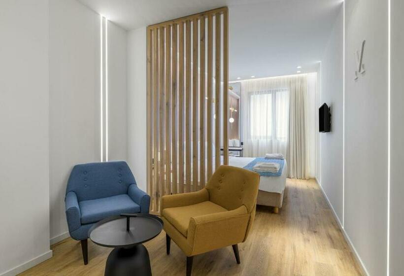 디럭스 스위트, Acropolis Magenta Luxury Suites