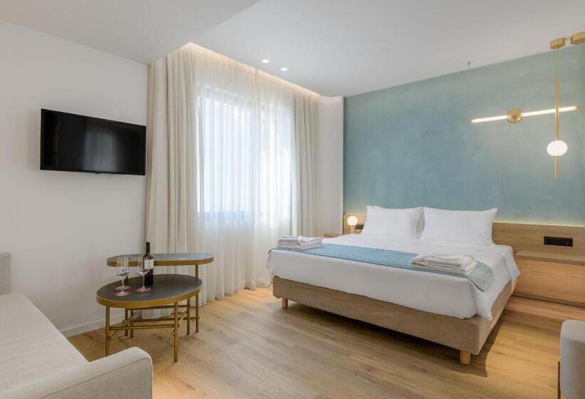 스위트, Acropolis Magenta Luxury Suites