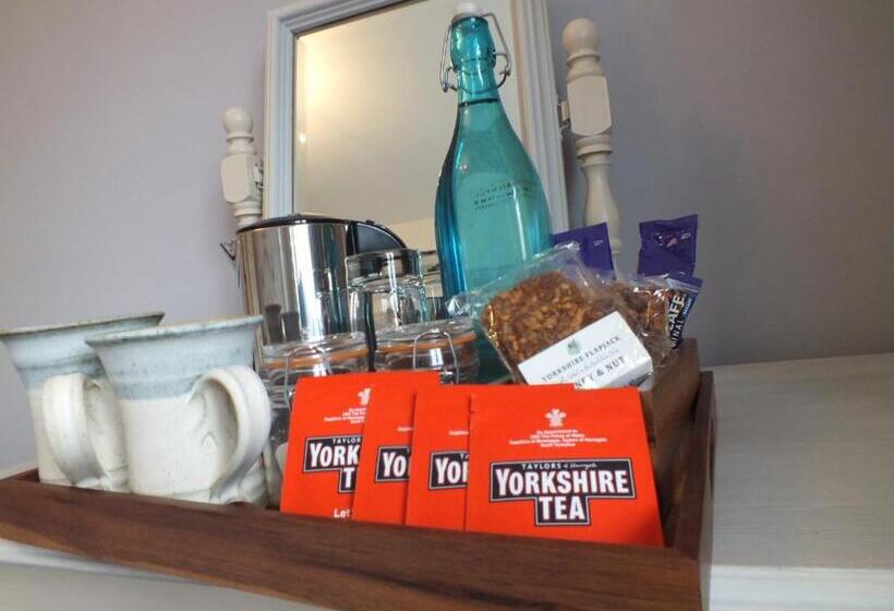 Классический Номер, Devonshire Arms Inn
