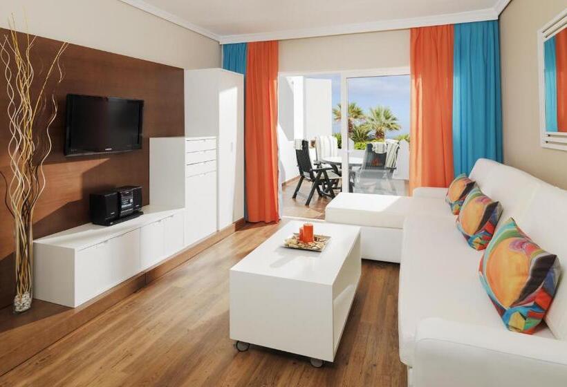 Апартаменты 1 Спальня с Террасой, Regency Torviscas Apartments And Suites