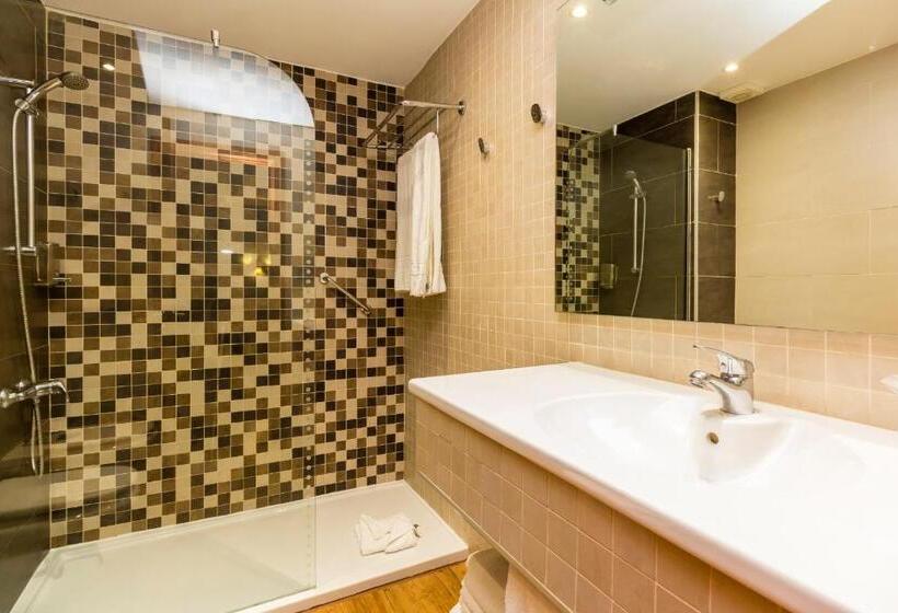 Апартаменты 2 Спальни, Regency Torviscas Apartments And Suites