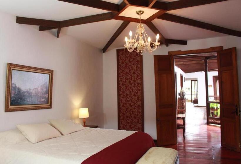 Standard room with outdoor bath, Casa Lola Hotel Boutique