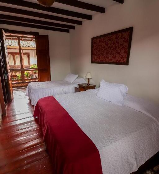 اتاق سوپریور سه تخته, Casa Lola Hotel Boutique