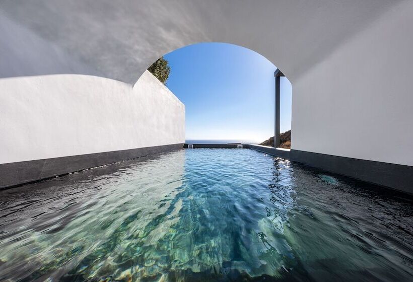 Полулюкс с Бассейном, Palm Island Suites