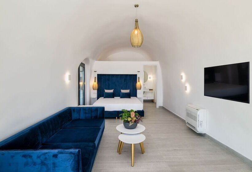 Люкс Сеньор, Palm Island Suites