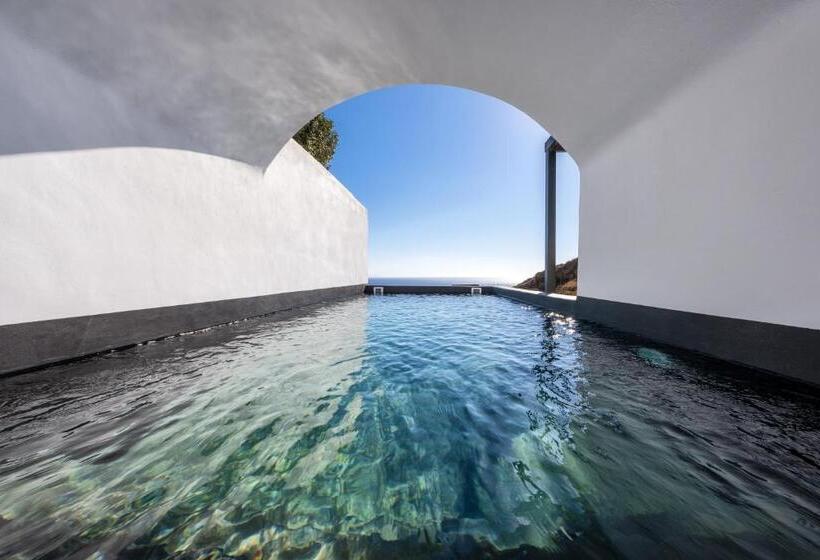 Полулюкс с Бассейном, Palm Island Suites