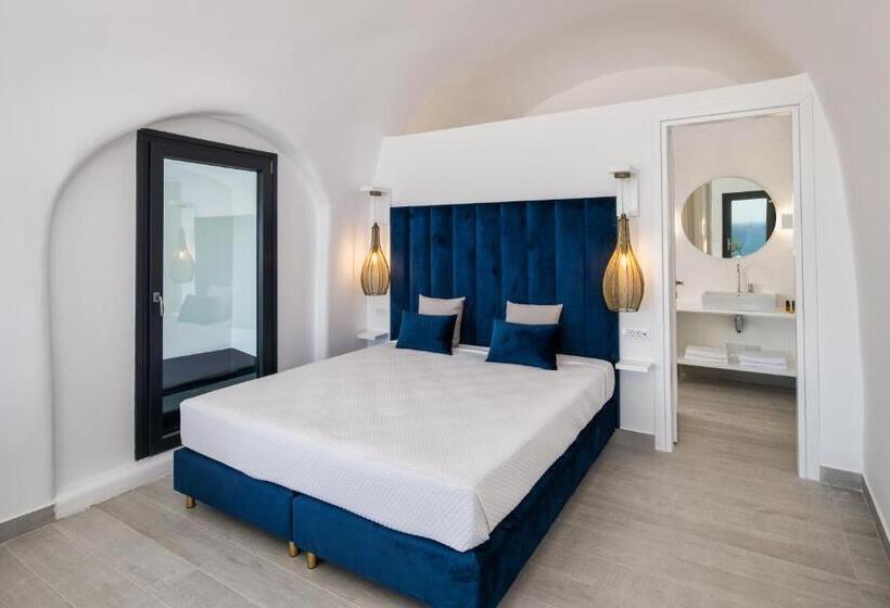 Люкс Сеньор, Palm Island Suites