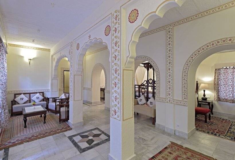 스위트, Rohet Garh