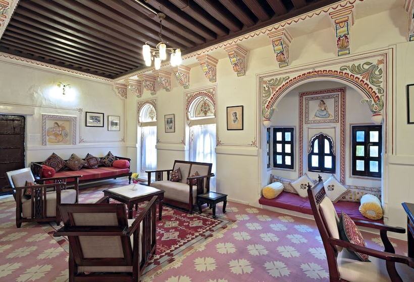 스위트, Rohet Garh