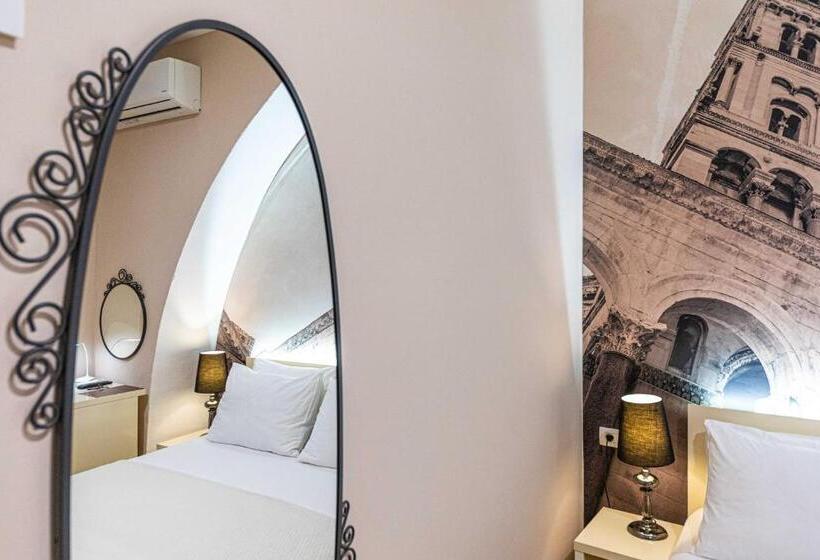 디럭스 룸, Pjaca City Rooms