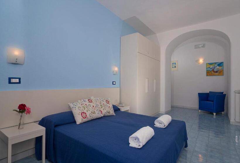 Семейный Номер, Wellness And Relaxing Time In Ischia Per 16 People