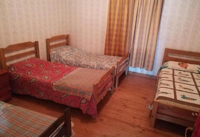 Номер Стандарт Четырехместный Совместный Санузел, Hostal Casona Del Cerro