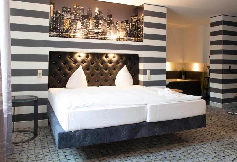 스위트, Sl Otel Im Parforcehaus