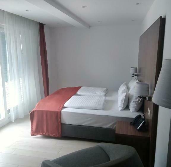 Номер Deluxe Вид на Море с Балконом, Aparthotel Miramare