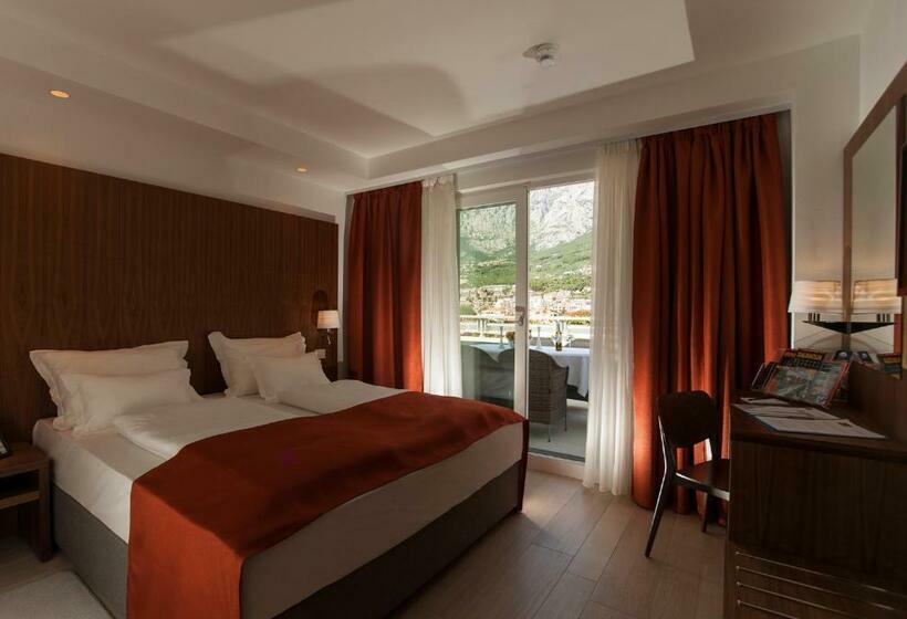 חדר דלוקס עם מרפסת נוף לים, Aparthotel Miramare
