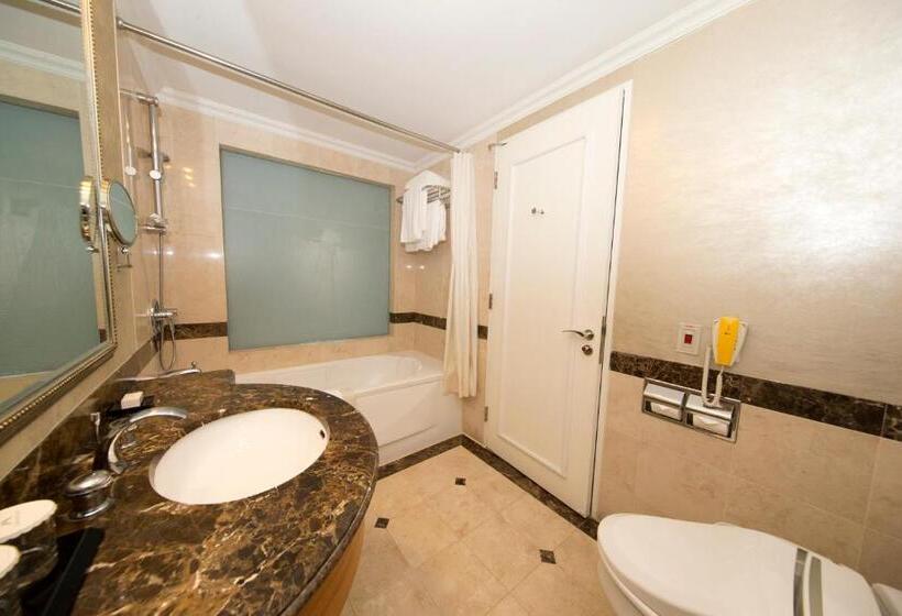 Номер Стандарт 2 Двуспальные Кровати, High1 Grand Hotel Main Tower