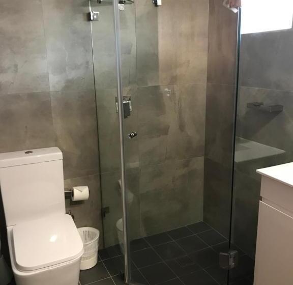 Номер Deluxe с Балконом, Town & Country Motor Inn