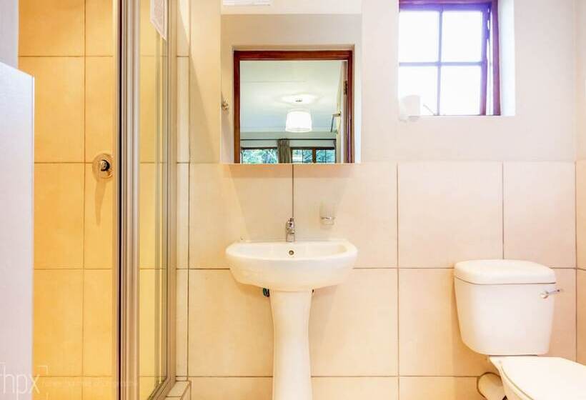 Номер Economy, Or Tambo Guest House