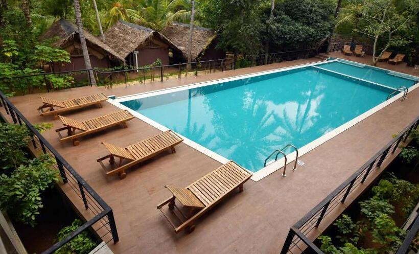 اتاق اکونومی, Athgira River Camping   Udawalawe