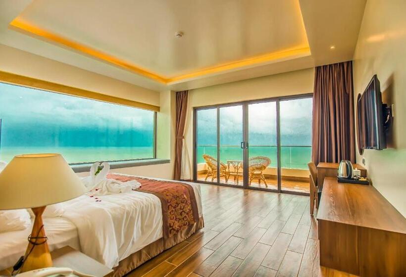 اتاق لوکس, Coral Bay Resort