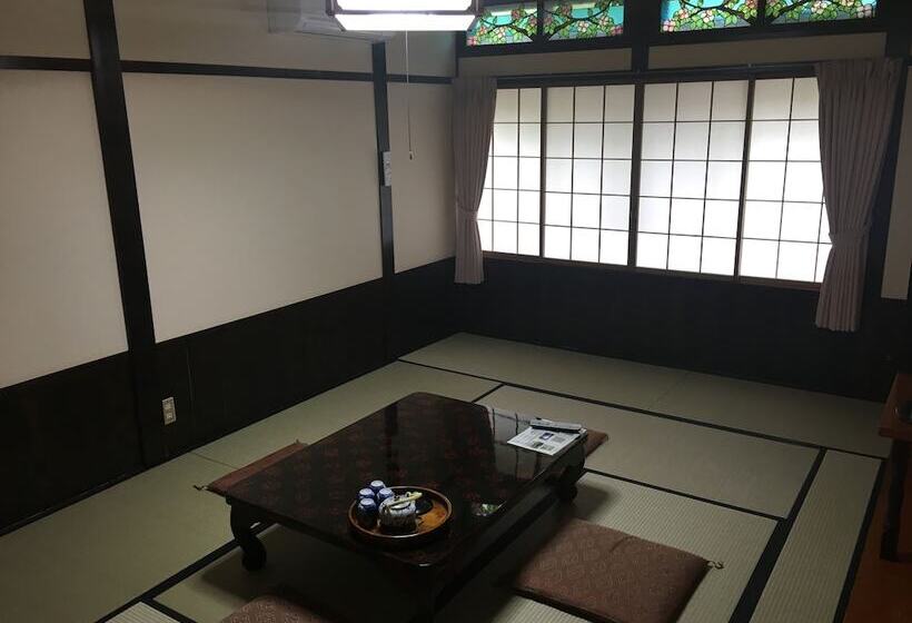 غرفة قياسية, Tsuyukusa
