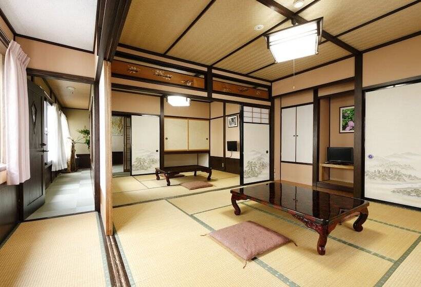 غرفة قياسية, Tsuyukusa